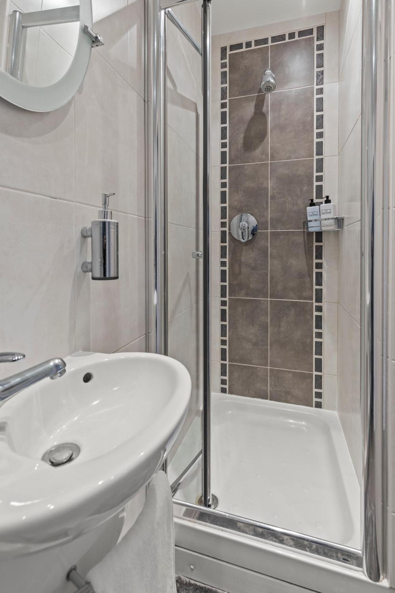 Cosy Flat In London Daire Ealing Dış mekan fotoğraf